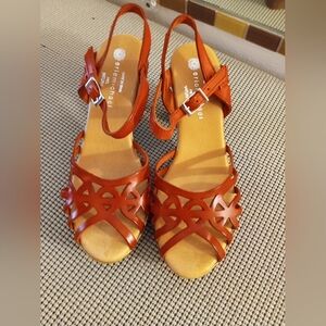 Eric Michael Red Man-made Sandal Wedge Heels Sz 40-9 Or 9.5 B